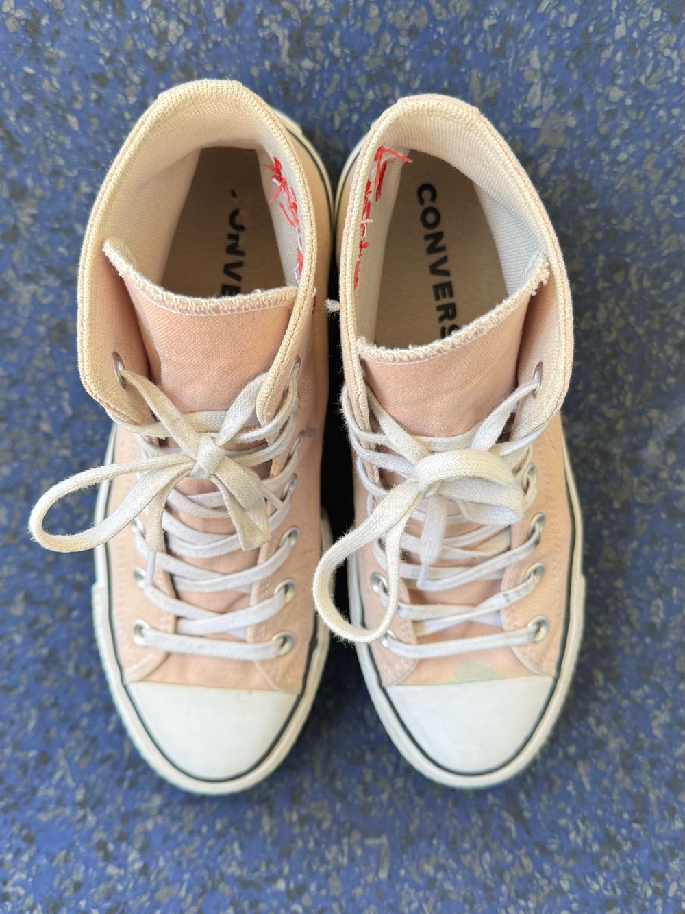 Converse Pink High-Top Platform Sneakers with Embroidered Hearts Women’s 8 - Picture 6 of 8